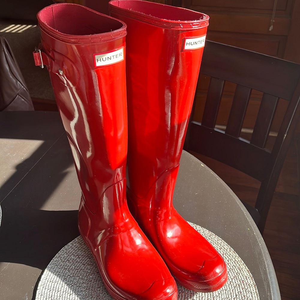 Bright Red Hunter Rain Boots size 9